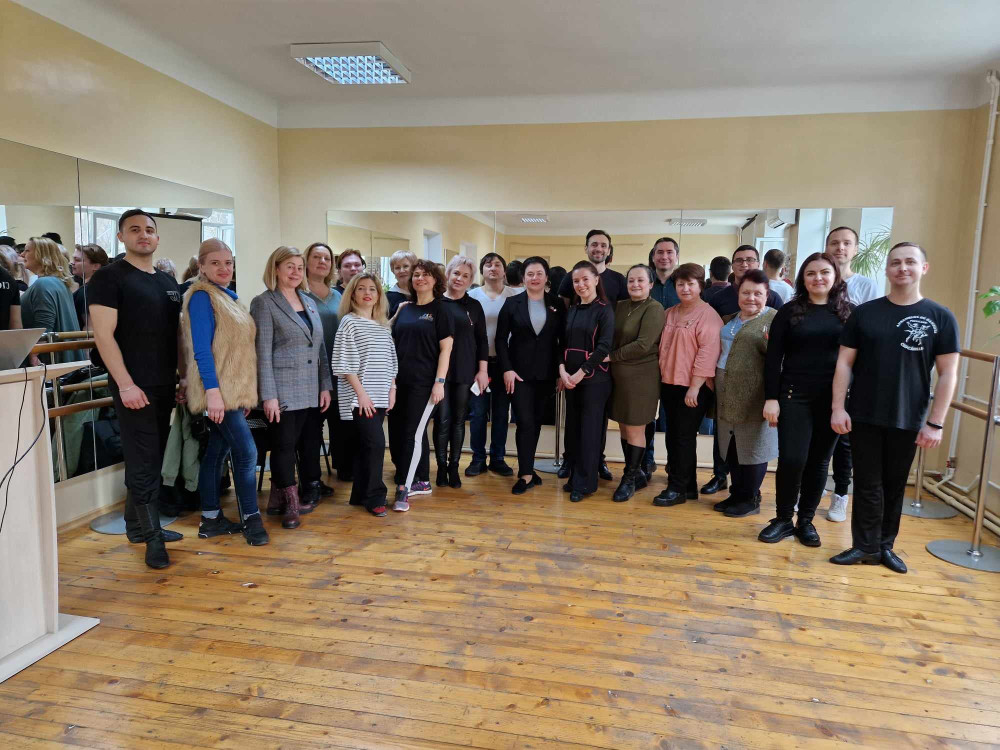 "Aspecte practice ale dansului popular moldovenesc"