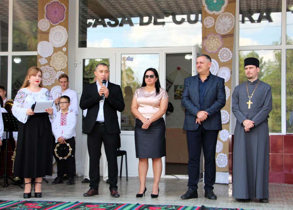 Cea de-a X-a ediţie a Festivalului naţional al ansamblurilor de fluierași „Ca la noi la Sadaclia”