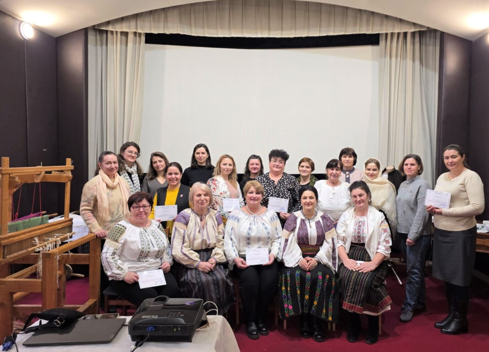 Atelierul național „Arta țesutului tradițional”